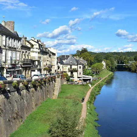 Villa Beautiful With Tennis Court In Dordogne, France